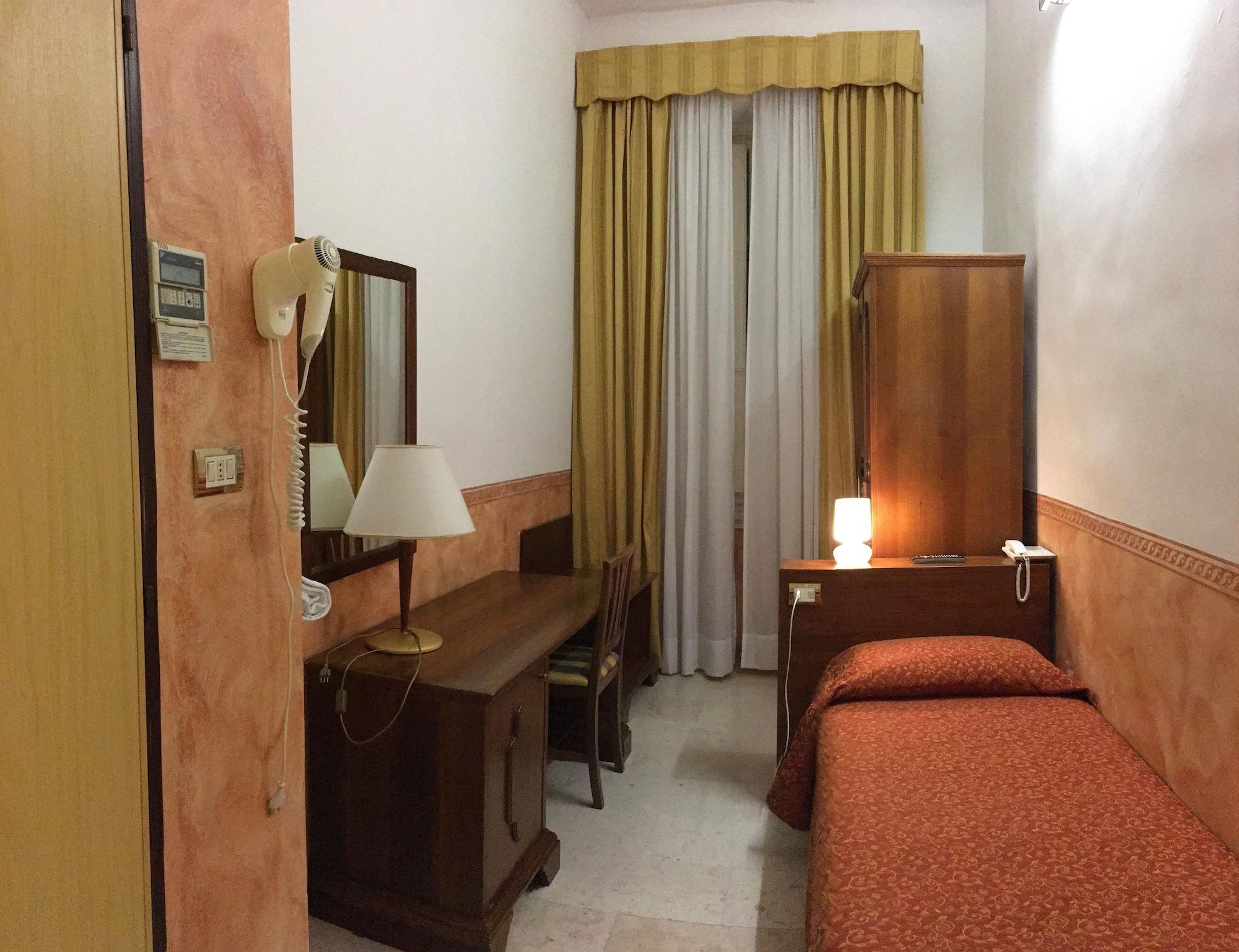 Hotel Olimpia Florencia Exterior foto